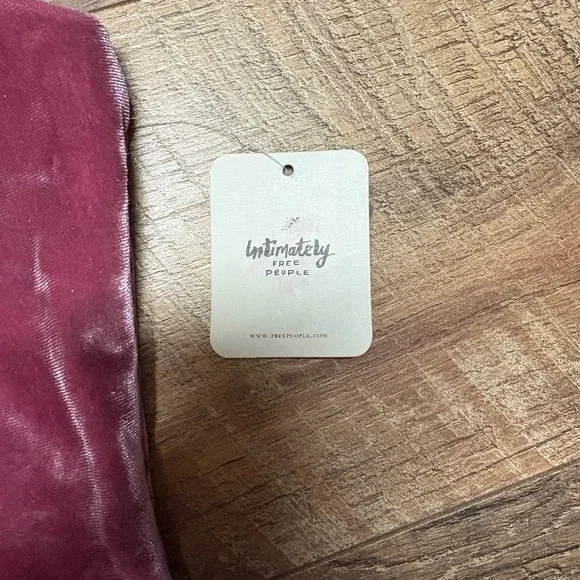 NWT Free People Intimately Lover Velour Top Size Small - Picture 3 of 6